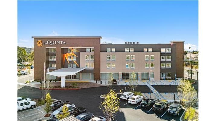 La Quinta Inn & Suites by Wyndham La Habra, Hotel in La Habra