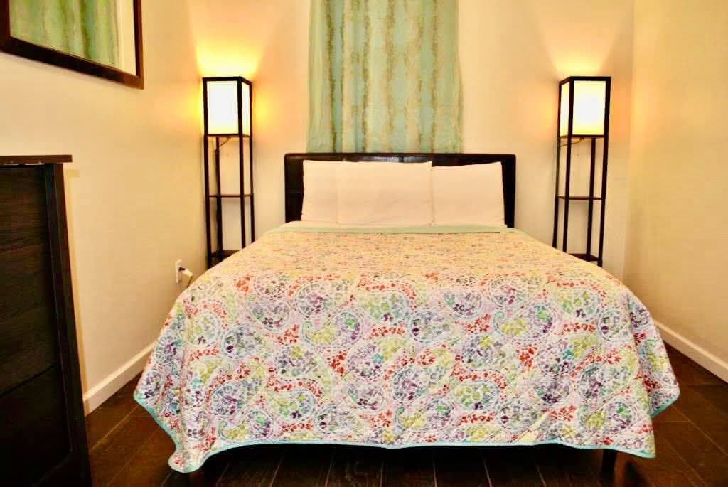 Motel Casa Guest House, Motel in Newark