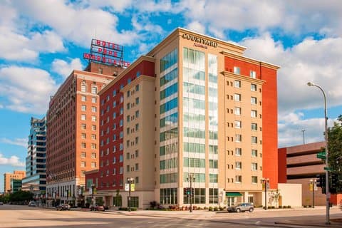Courtyard by Marriott Peoria Downtown, Hotel in North Peoria