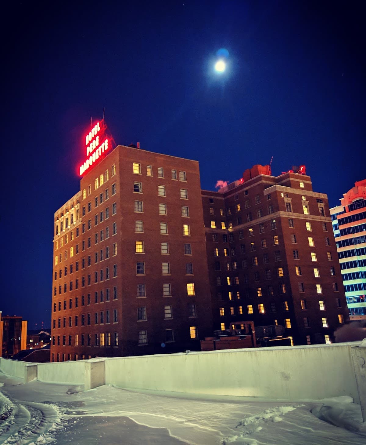 Hotel Pere Marquette, Hotel in North Peoria
