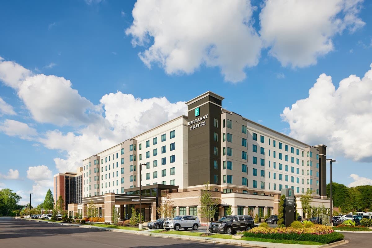 Embassy Suites by Hilton Atlanta Airport North, Hotel in Hapeville