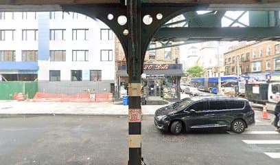 Hotel, Hotel in Morrisania
