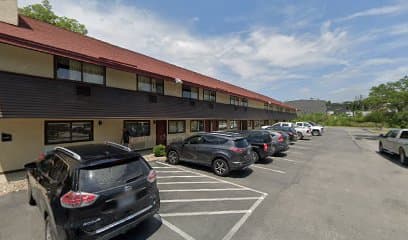 Halfway Point Hotels (PA & OH), Hotel in Wolfdale