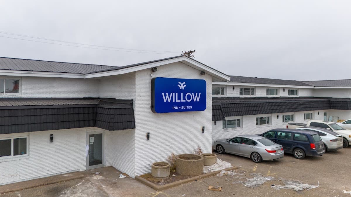 Willow Inn + Suites, Hotel in Eau Claire