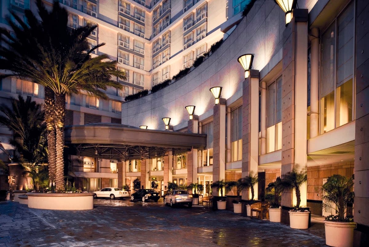 Omni Los Angeles Hotel at California Plaza, Hotel in Los Angeles