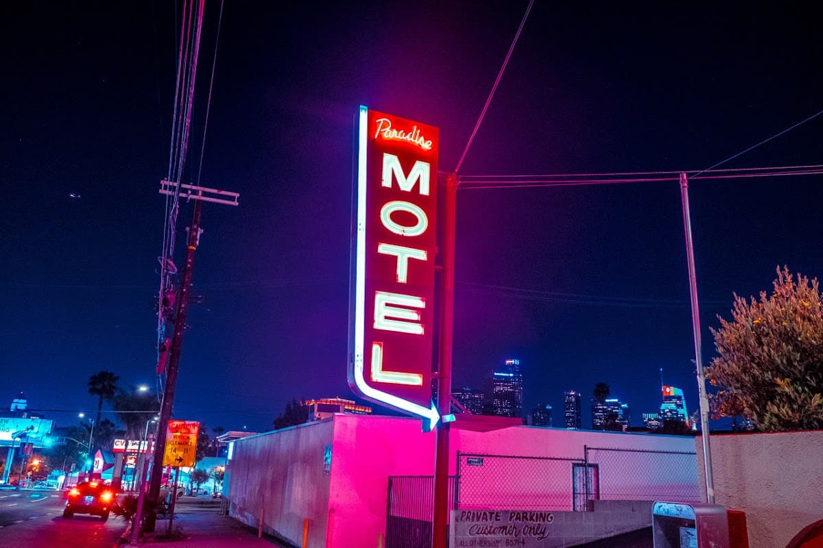 PARADISE MOTEL, Motel in Los Angeles