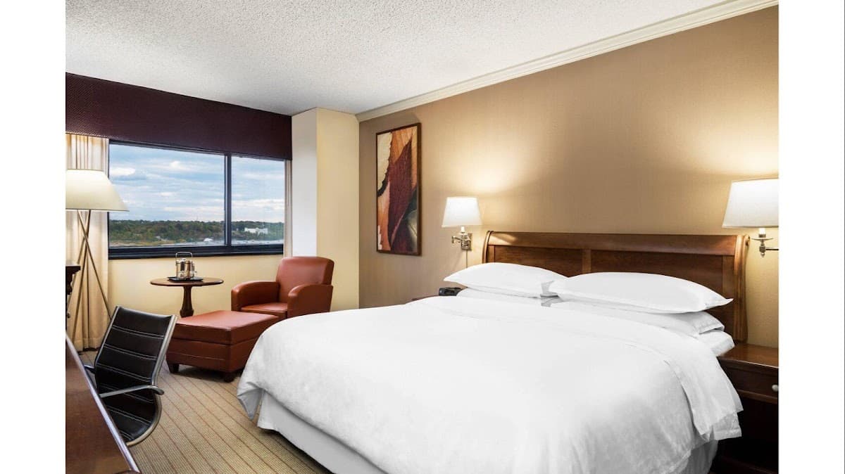 Sheraton Edison, Hotel in Fords