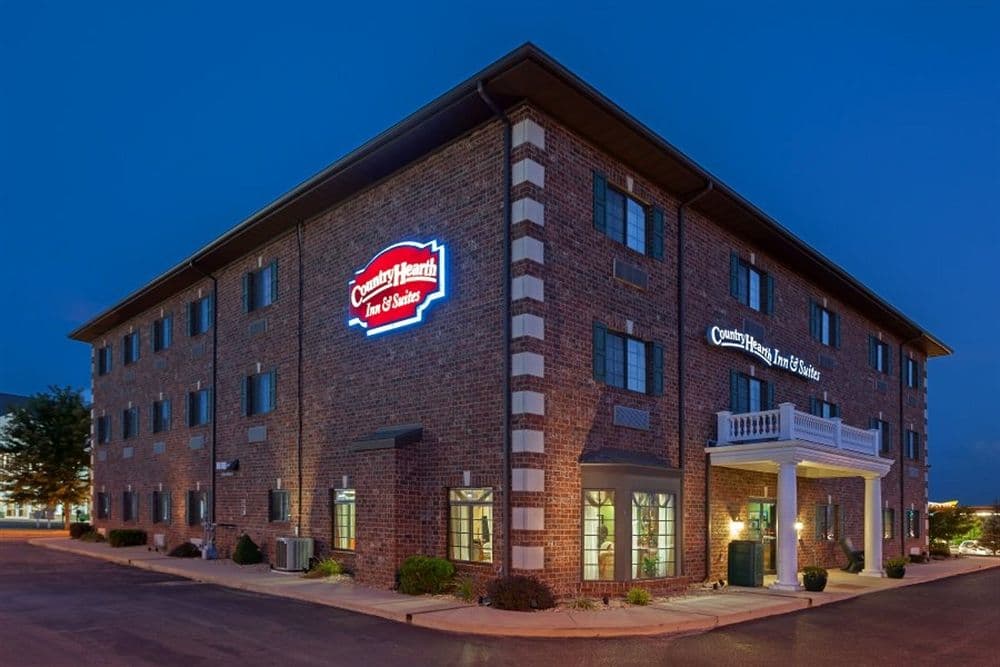 Country Hearth Inn & Suites Edwardsville St. Louis, Hotel in Edwardsville
