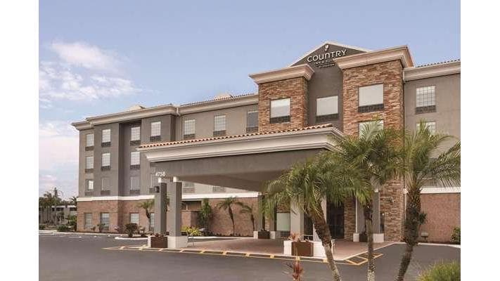 Country Inn & Suites by Radisson, RJ Stadium - Tampa Airport East, Hotel in Egypt Lake-Leto