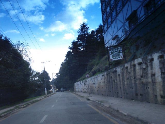 Street view near Parque Hotel, Campos do Jordão — © pingflood (CC BY-SA · Mapillary)