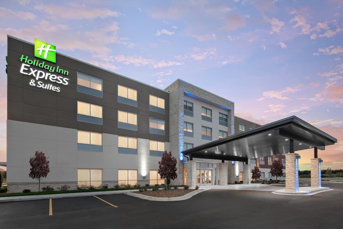 Holiday Inn Express & Suites Elkhorn - Lake Geneva Area by IHG, Hotel in Elkhorn