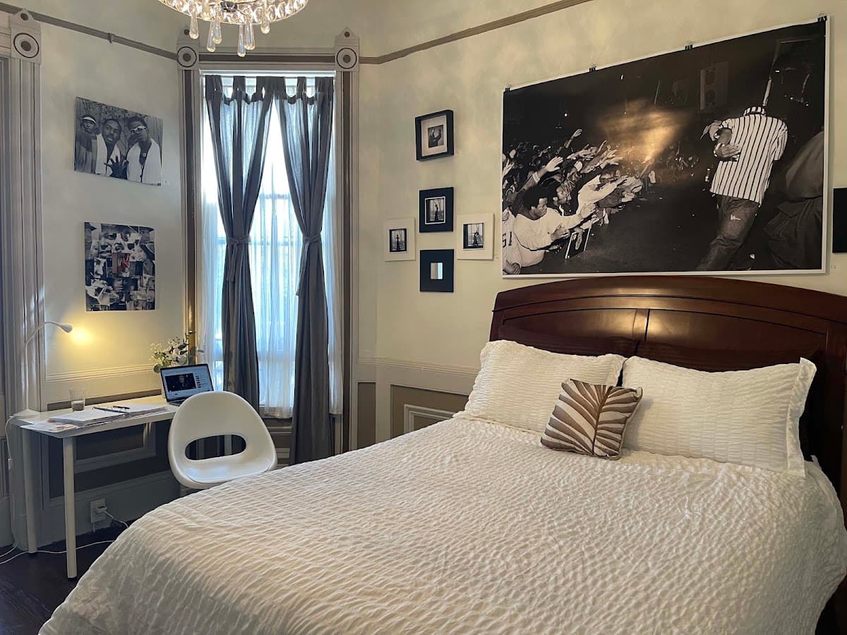 B-Love's Guest House, Hotel in Oakland