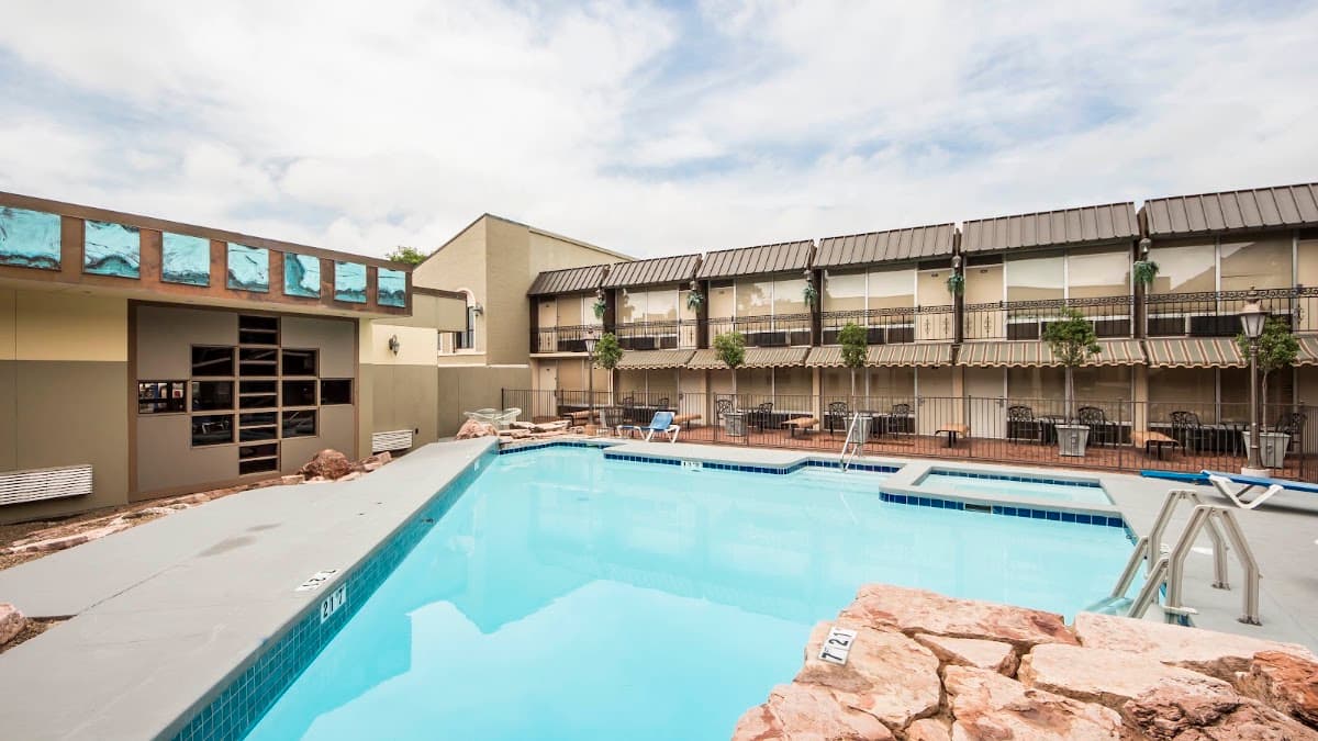Western Inn and Suites, Hotel in Enid
