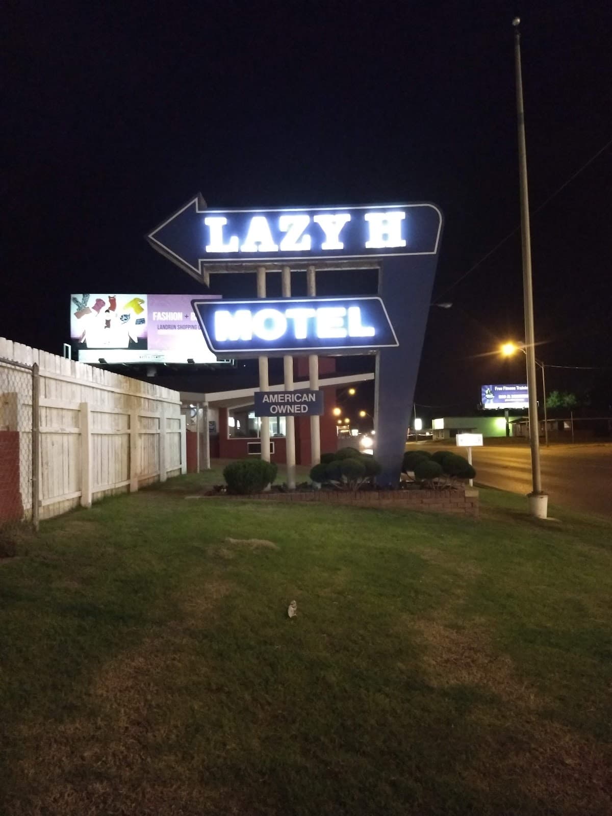 Lazy H Motel, Motel in Enid