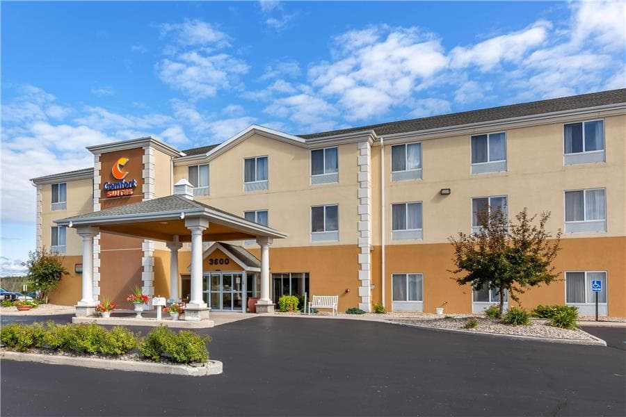 Comfort Suites Escanaba West, Hotel in Escanaba