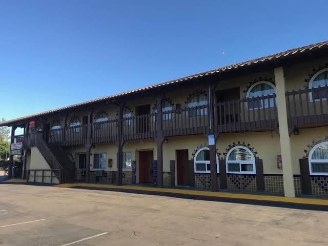 Hacienda Motel, Motel in Escondido