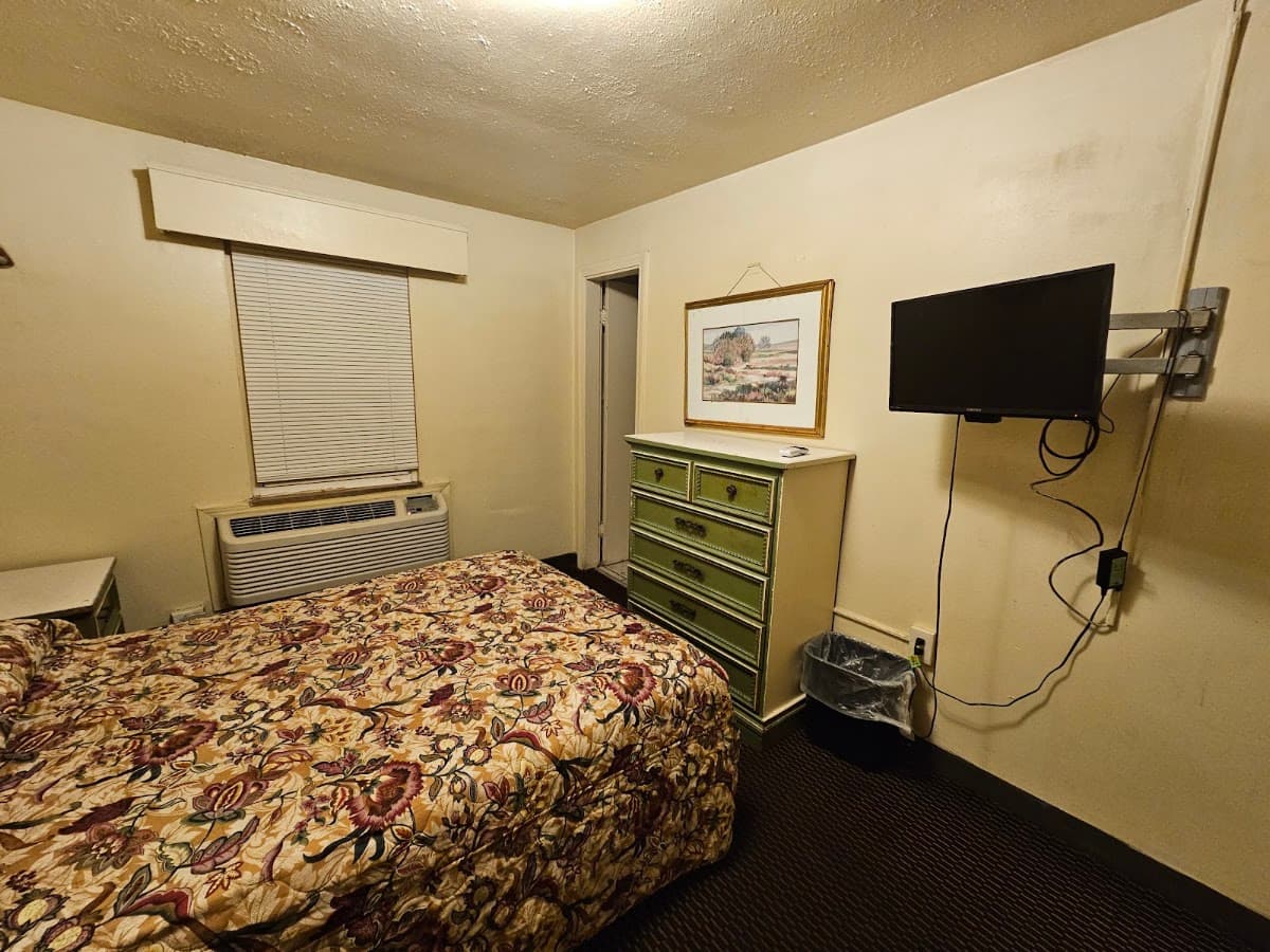 Plaza Motel, Motel in Wickliffe