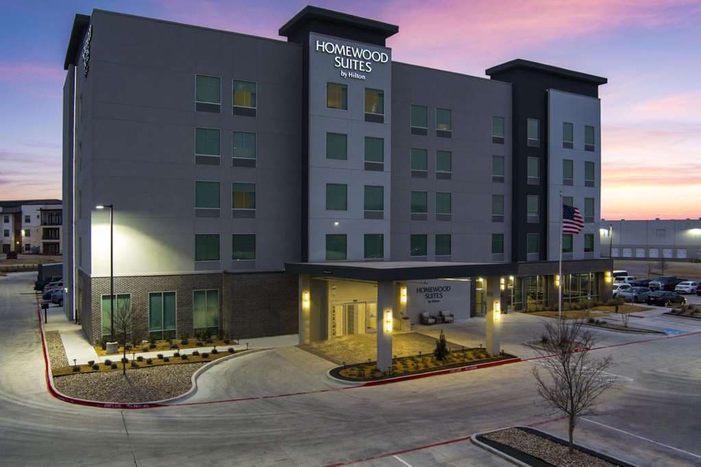 Homewood Suites by Hilton DFW Airport South, Hotel in Euless