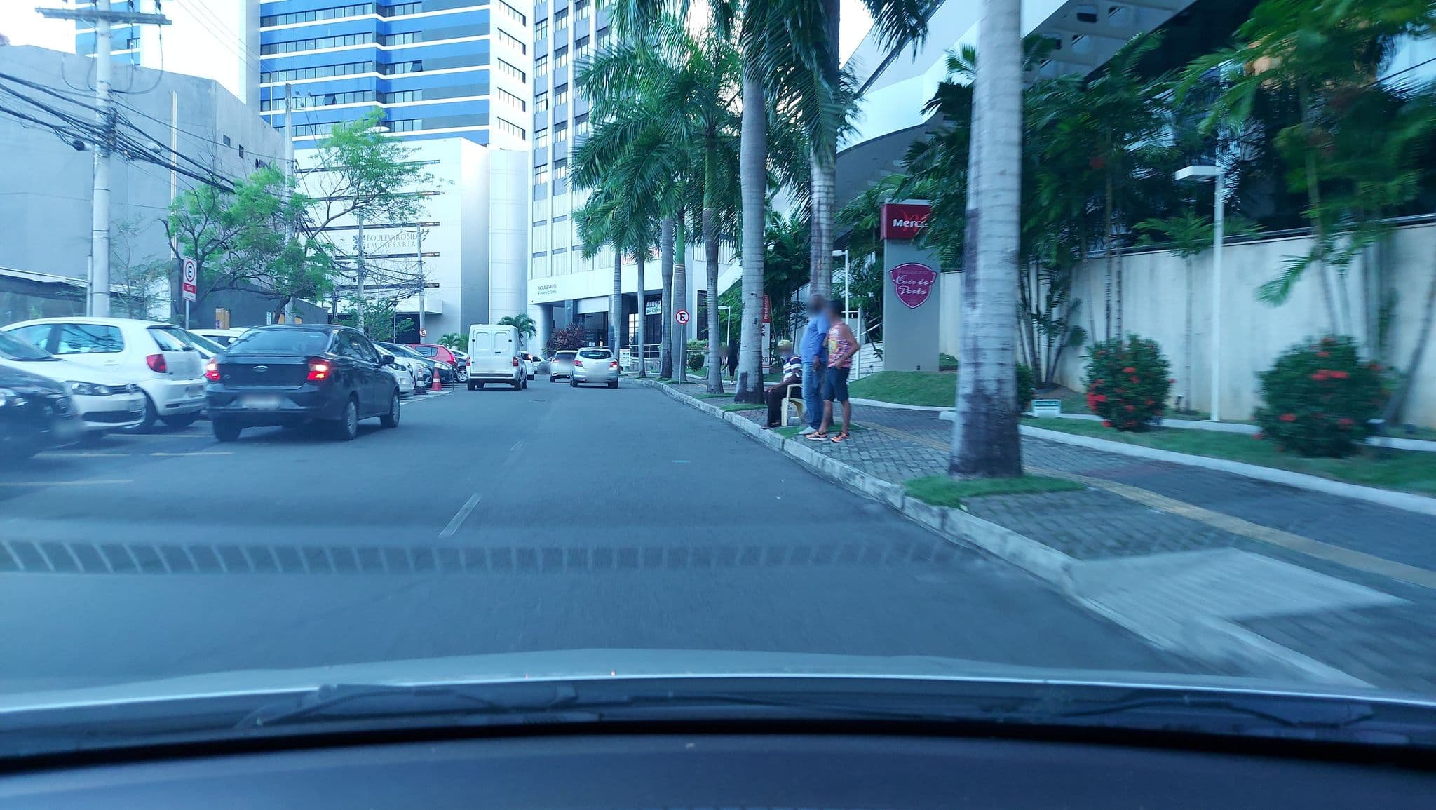 Street view near Mercure Salvador Boulevard, Salvador — © georgenqueiroz (CC BY-SA · Mapillary)