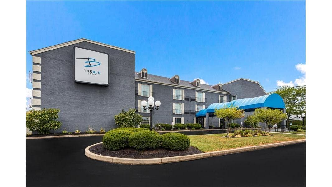 The Blu Hotel, Blue Ash - Cincinnati, Hotel in Highpoint