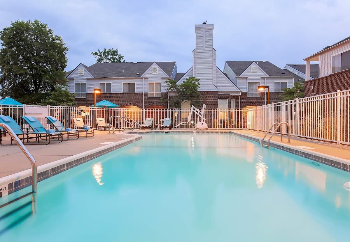 Sonesta ES Suites Cincinnati - Blue Ash, Hotel in Highpoint