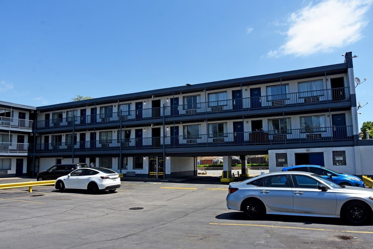 Motel 6 Chicago IL - i57 & Halsted St, Motel in Morgan Park