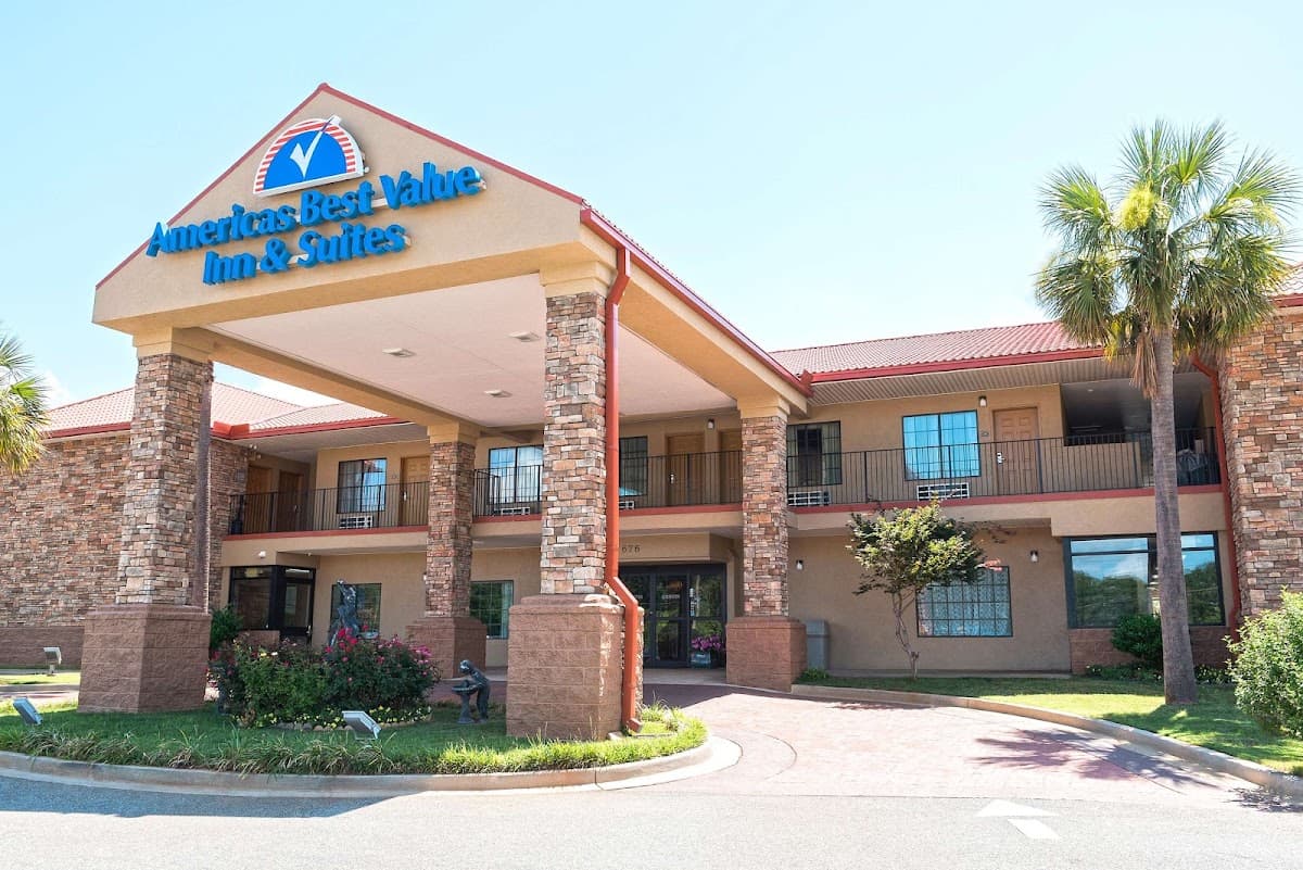 Americas Best Value Inn & Suites Griffin, Hotel in Experiment