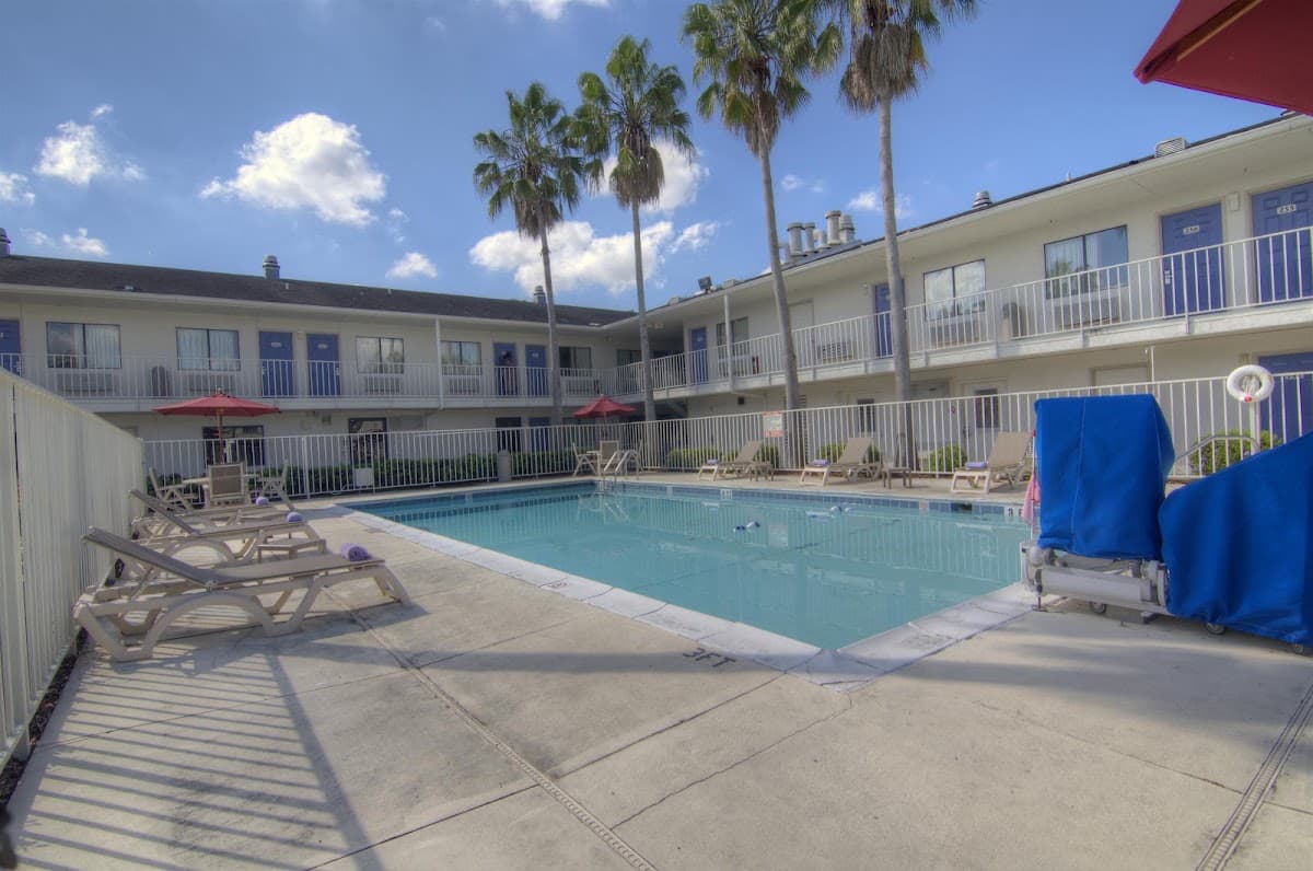 Motel 6 Orlando, FL - Winter Park, Hotel in Fairview Shores
