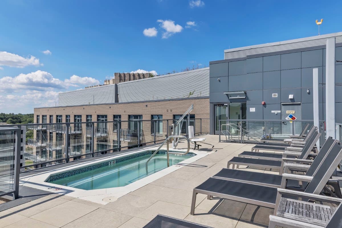 Placemakr Marymount Ballston, Hotel in Seven Corners