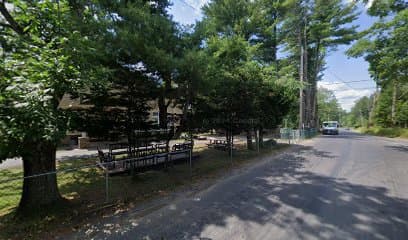 Lakehouse parking, Hotel in Fallsburg