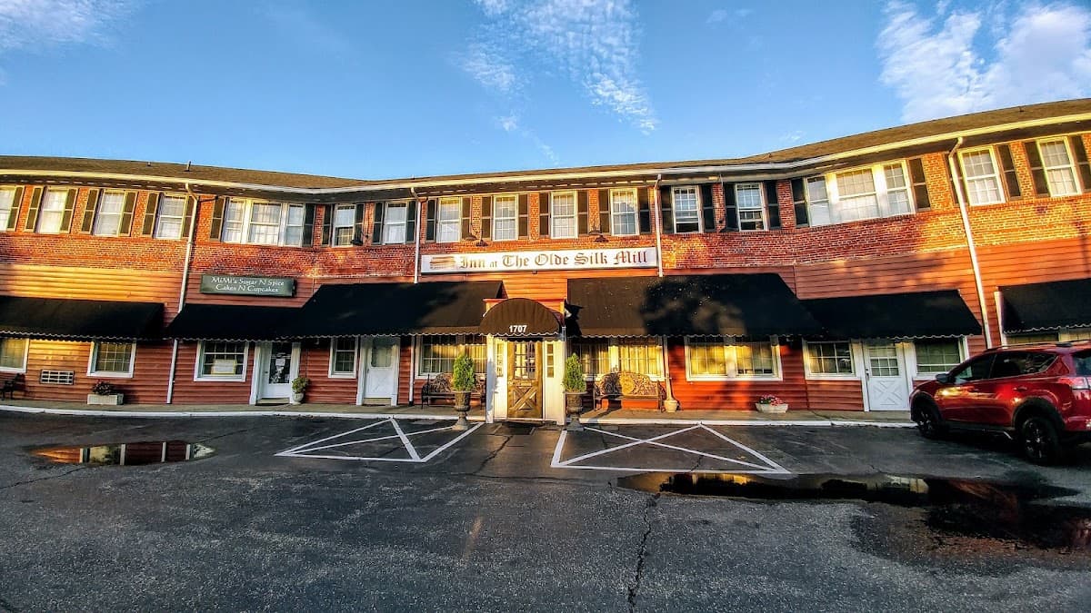 The Silk Mill, Hotel in Fredericksburg