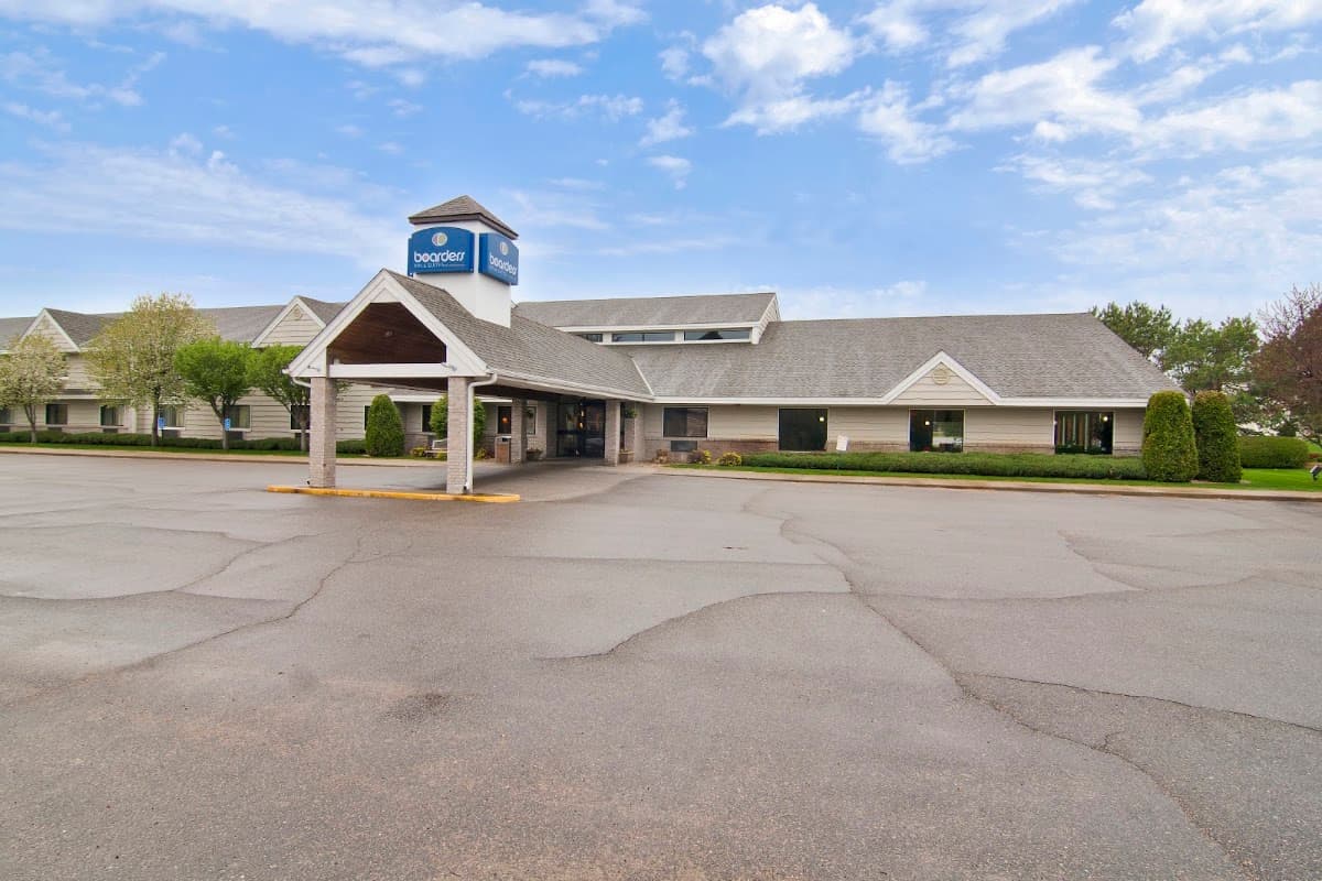 Boarders Inn & Suites by Cobblestone Hotels - Faribault, Hotel in Faribault