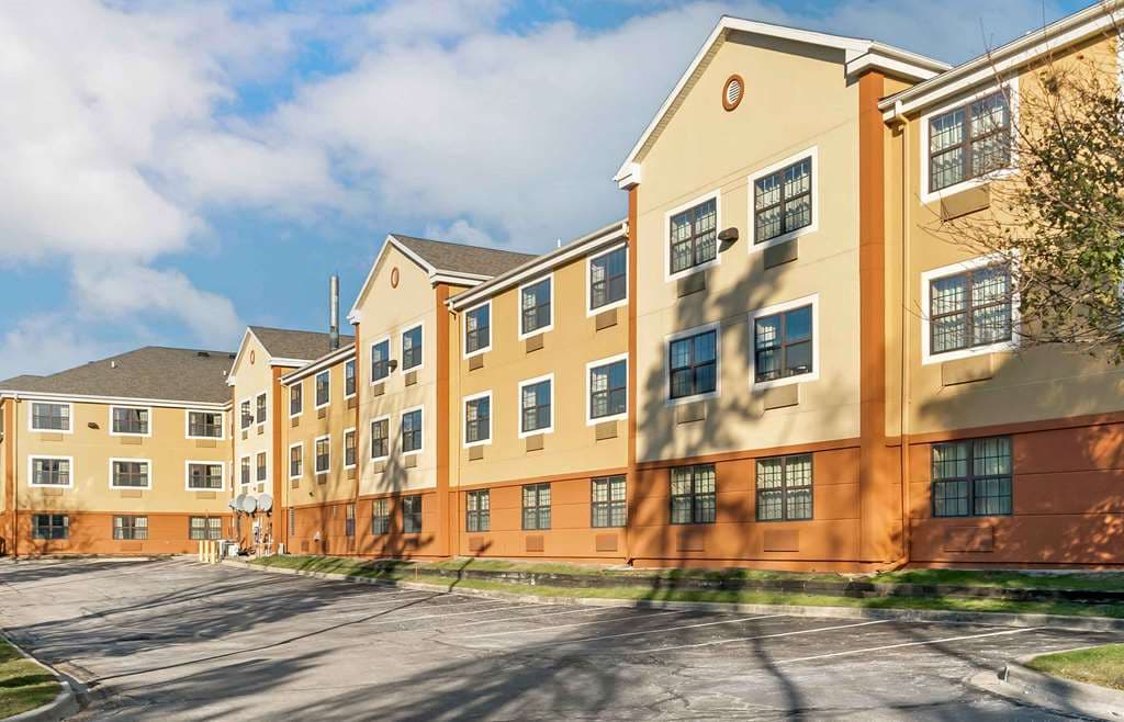 Extended Stay America Select Suites- Detroit - Farmington Hills, Aparthotel in Farmington Hills