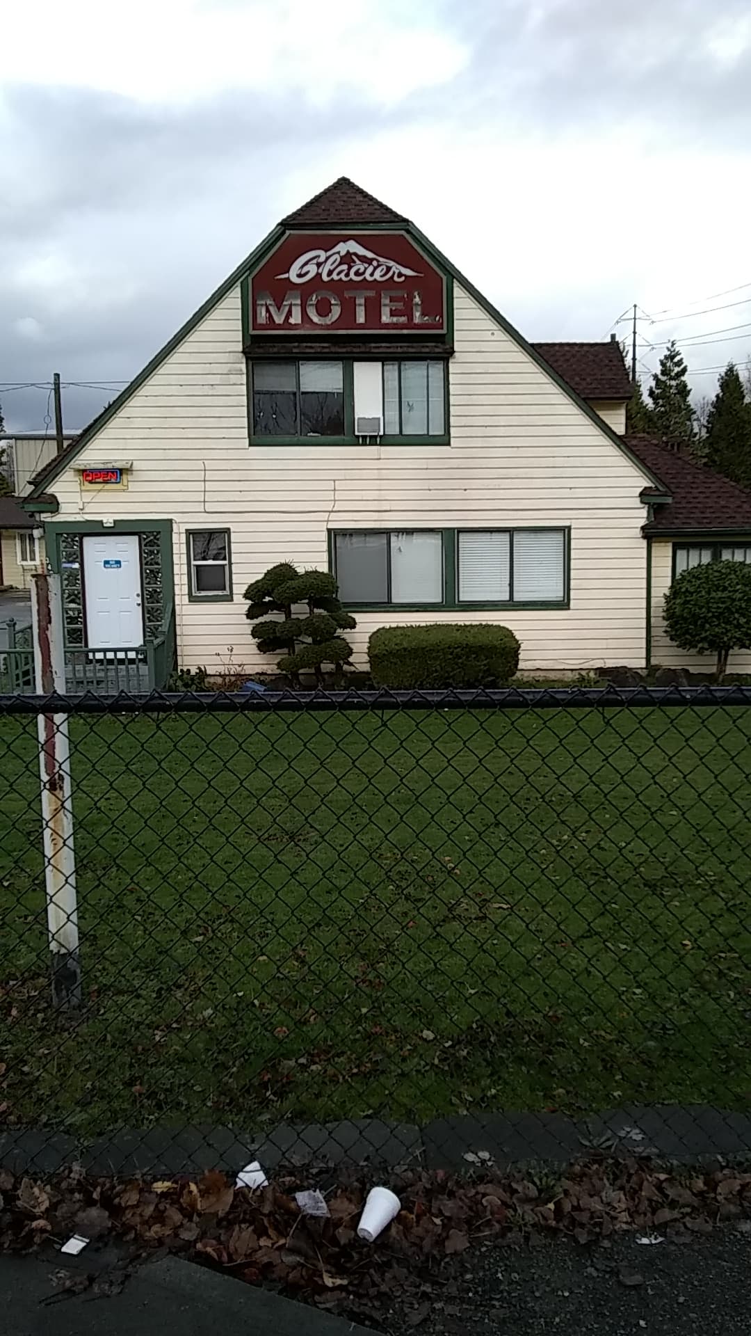 Glacier Motel, Motel in Fife