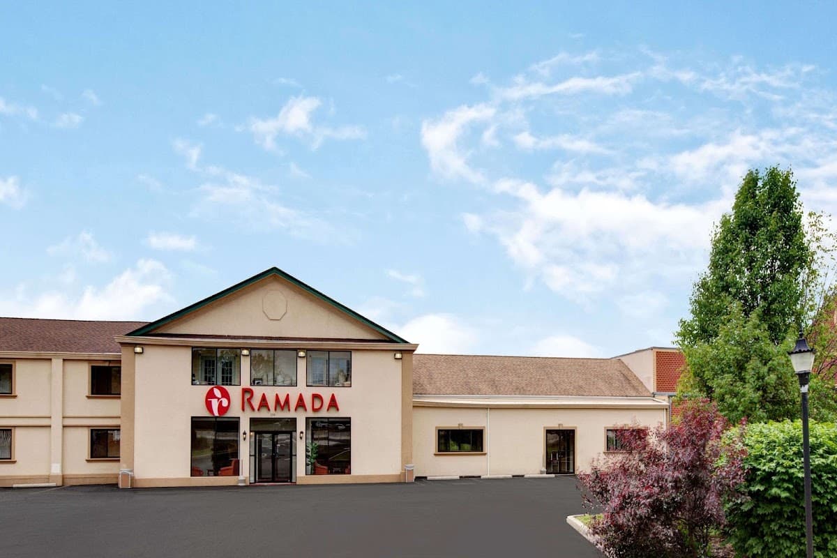 Ramada by Wyndham Flemington, Hotel in Flemington
