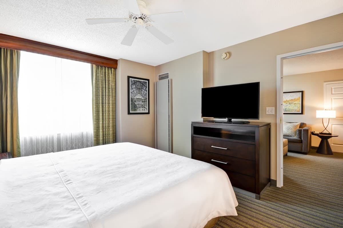 Homewood Suites by Hilton Dulles Int'l Airport, Aparthotel in Floris