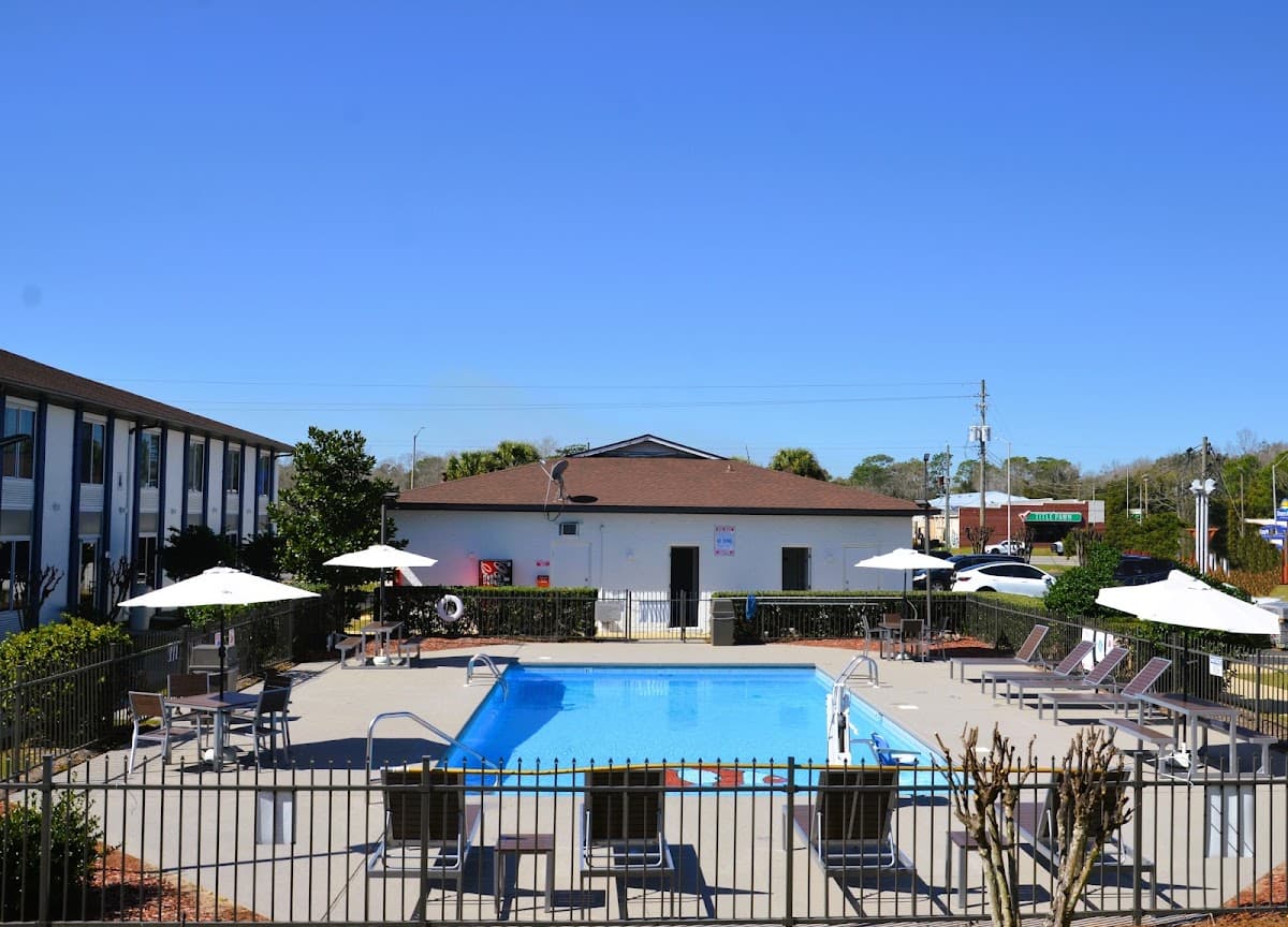 Americas Best Value Inn & Suites Foley Gulf Shores, Hotel in Foley