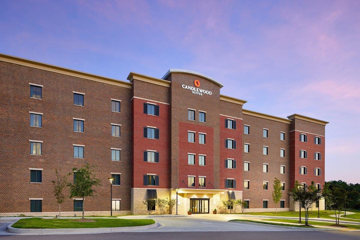 Candlewood Suites East Building 10050, Aparthotel in Woodfield