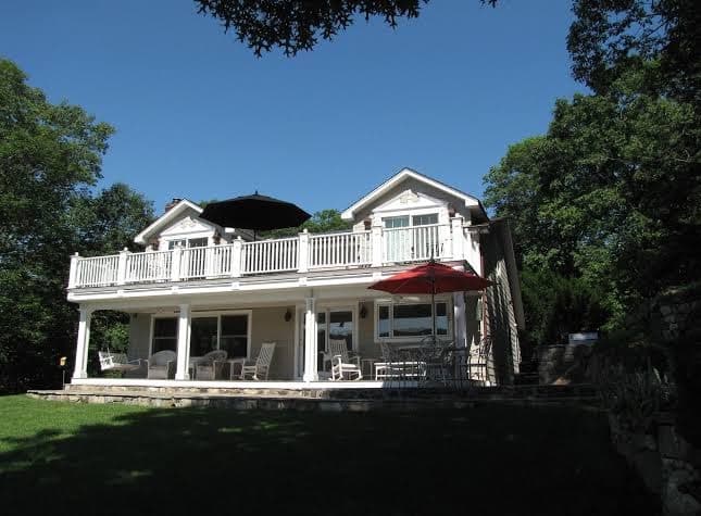 Hudson River Crest B&B, Bed & Breakfast in Fort Montgomery