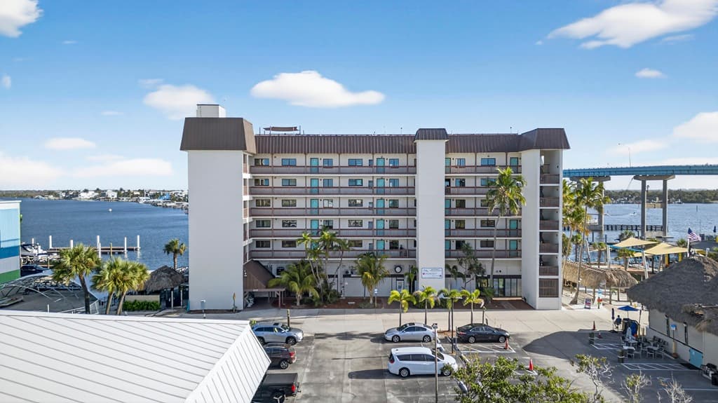 Marina Village At Snug Harbor, Hotel in Fort Myers Beach