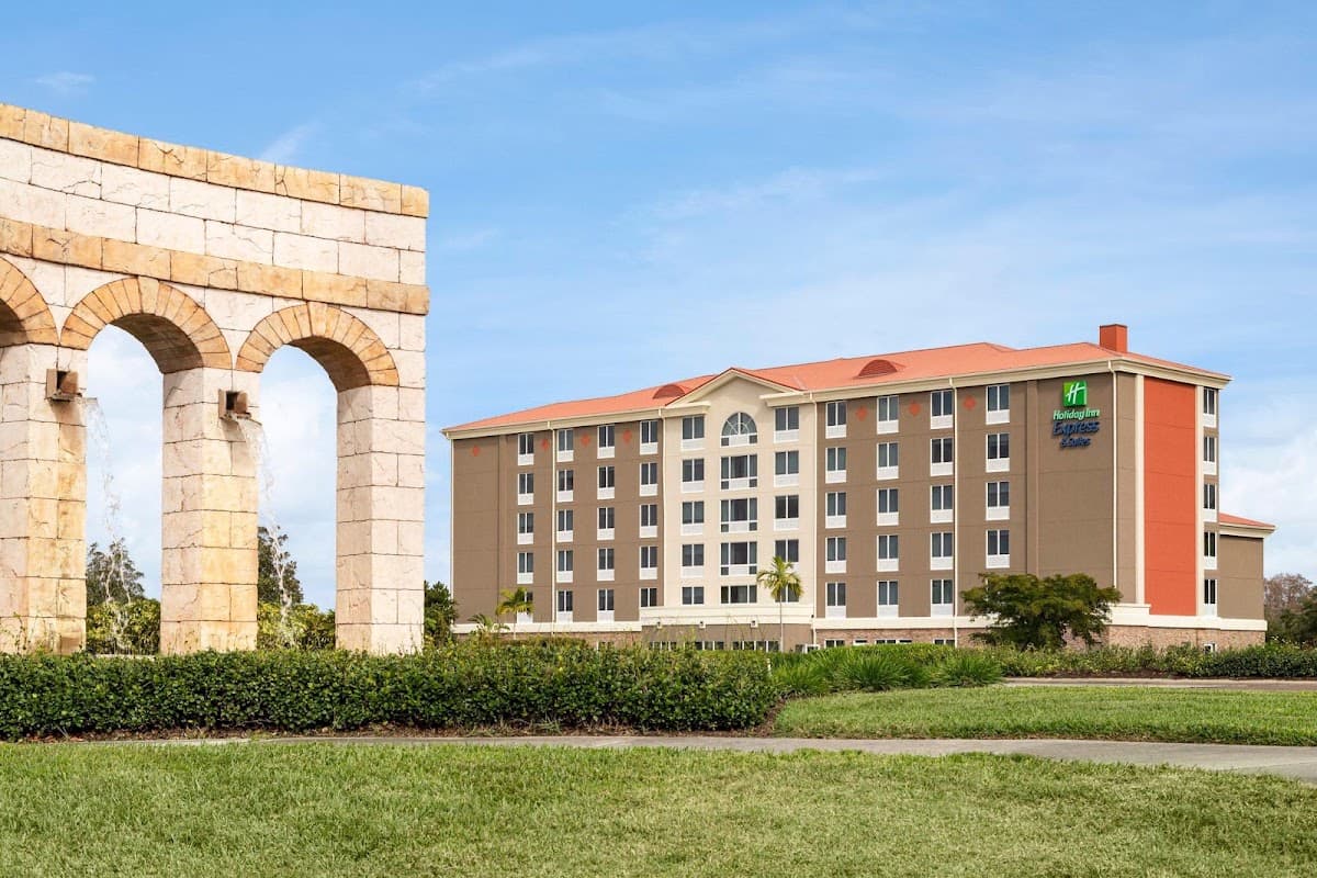 Holiday Inn Express & Suites Ft Myers East- The Forum by IHG, Hotel in Fort Myers