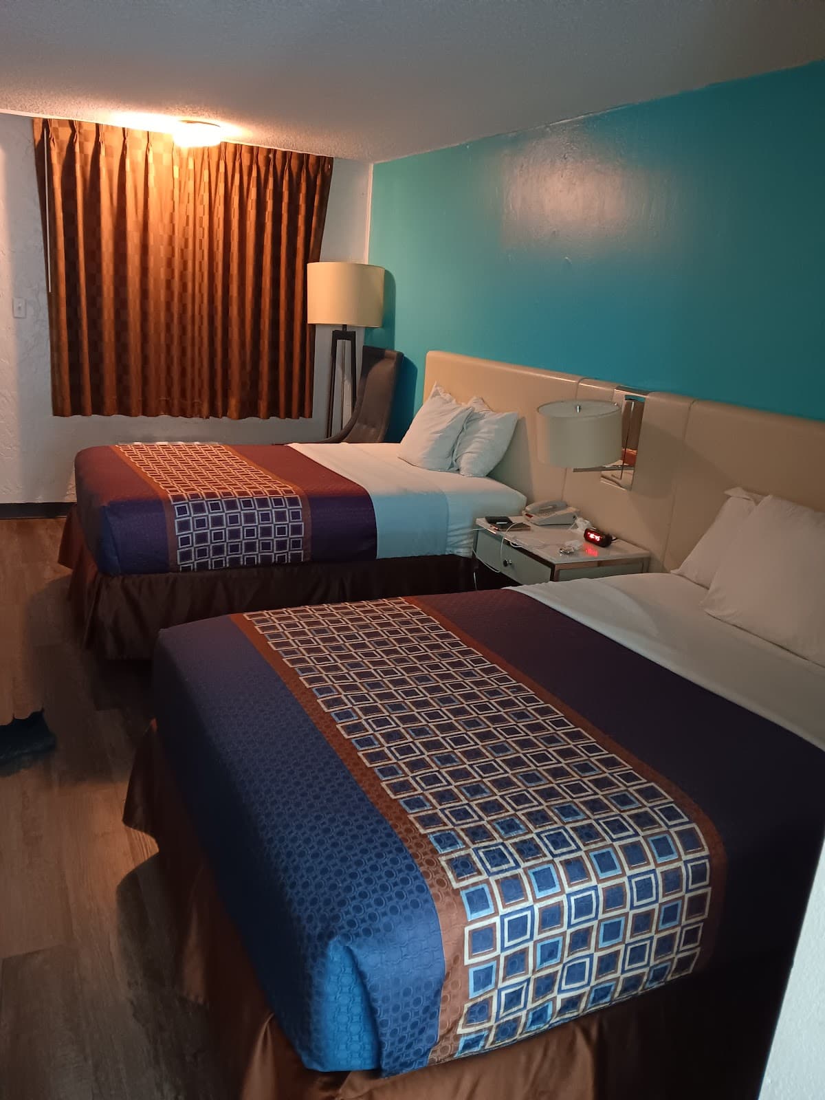 Hotel F M, Hotel in Pine Manor