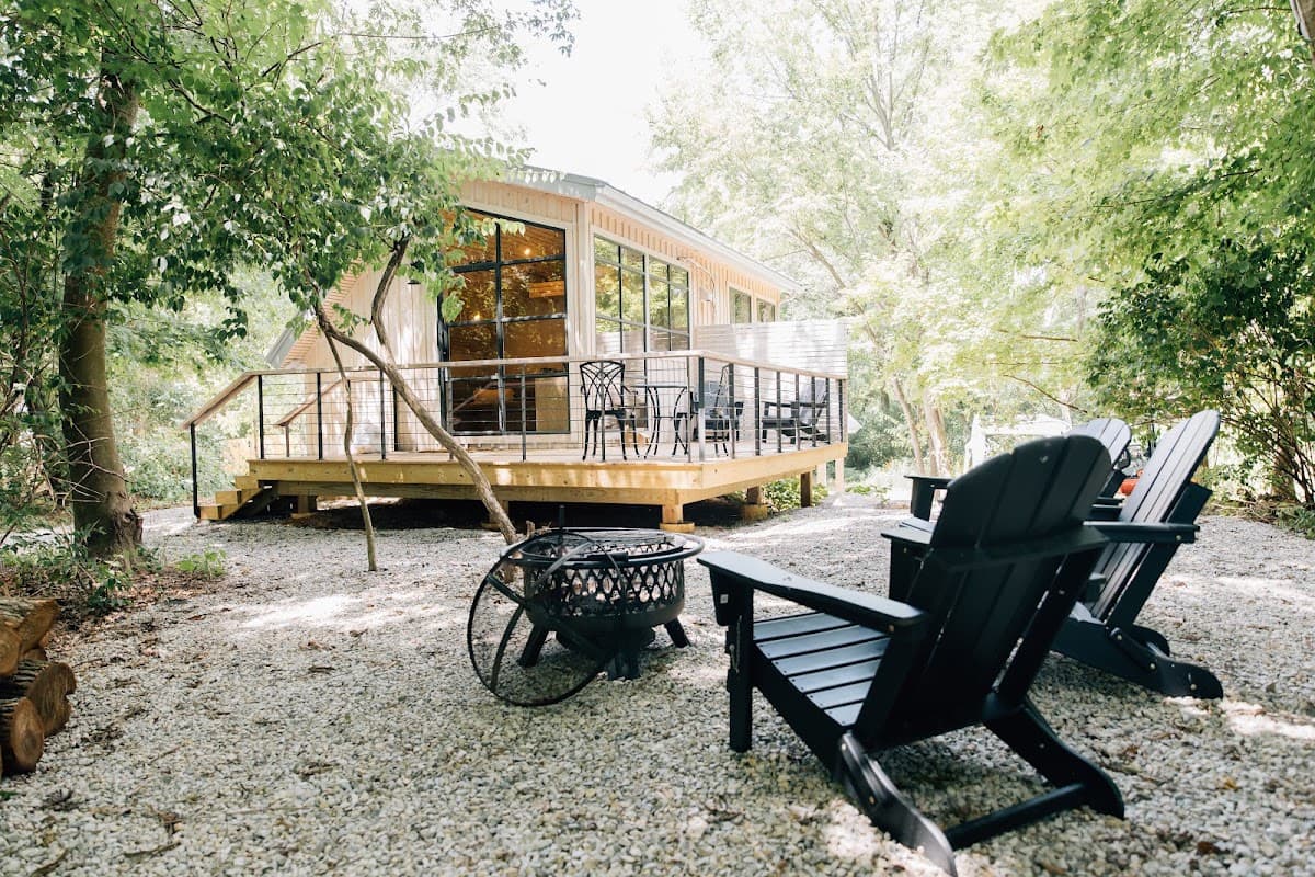 Lodging at Sawyer's Landing, Hotel in Fredericktown