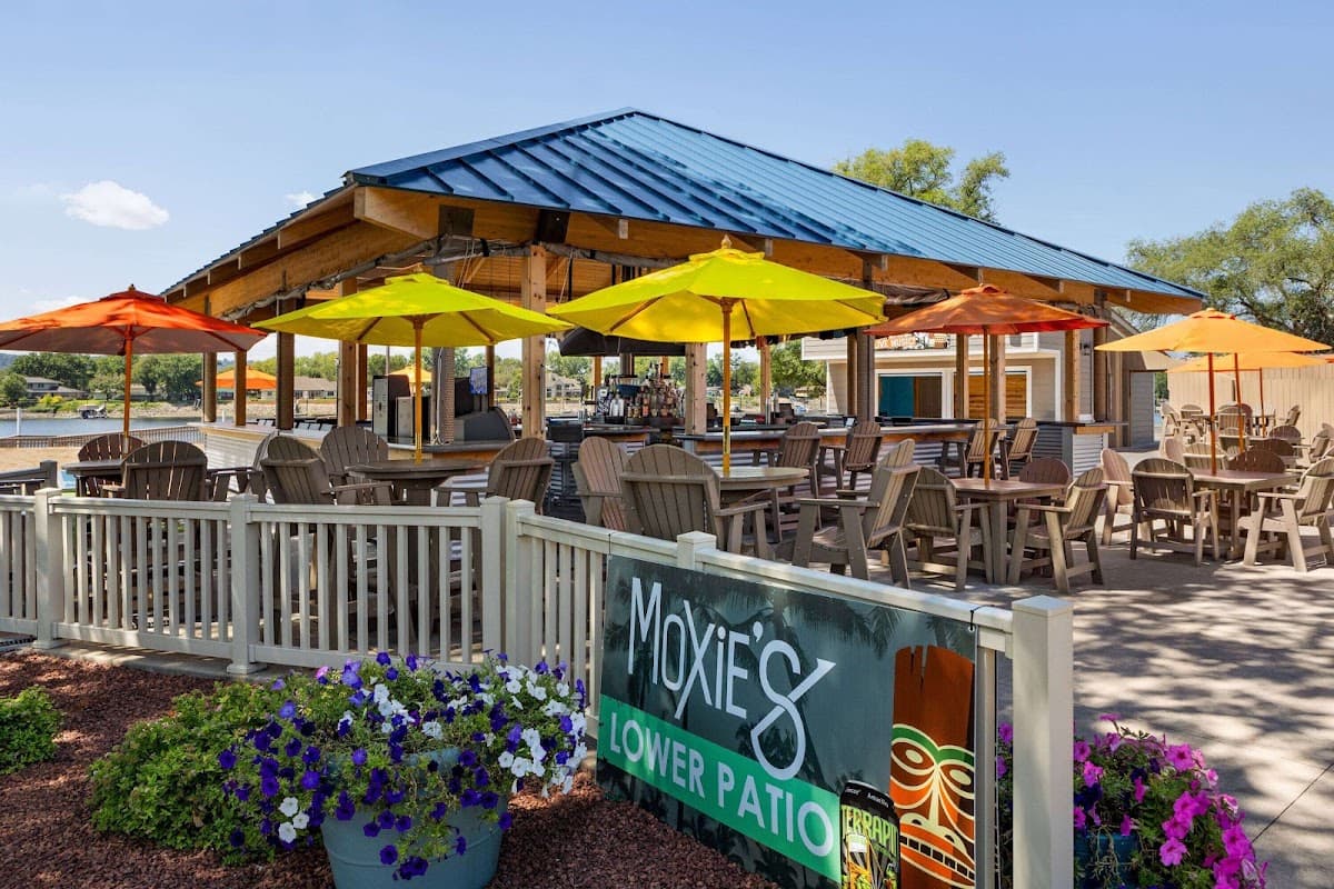 AmericInn by Wyndham La Crosse Riverfront Conference Center, Hotel in North La Crosse