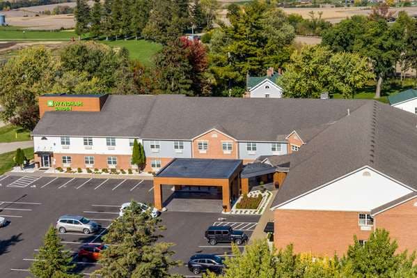 Ramada by Wyndham Galena Hotel & Day Spa, Hotel in Galena