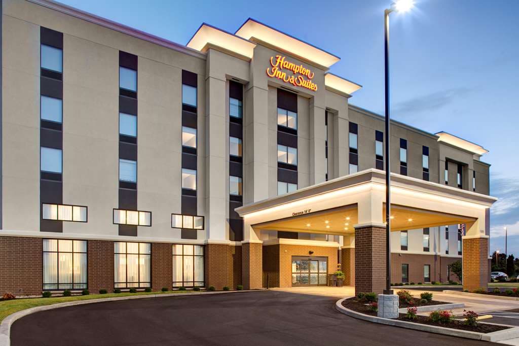Hampton Inn & Suites Syracuse North Airport Area, Hotel in Galeville
