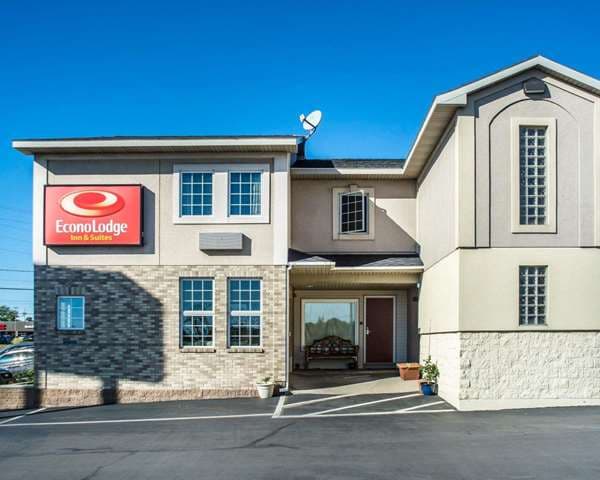 Econo Lodge Inn & Suites North Syracuse Airport, Hotel in Mattydale