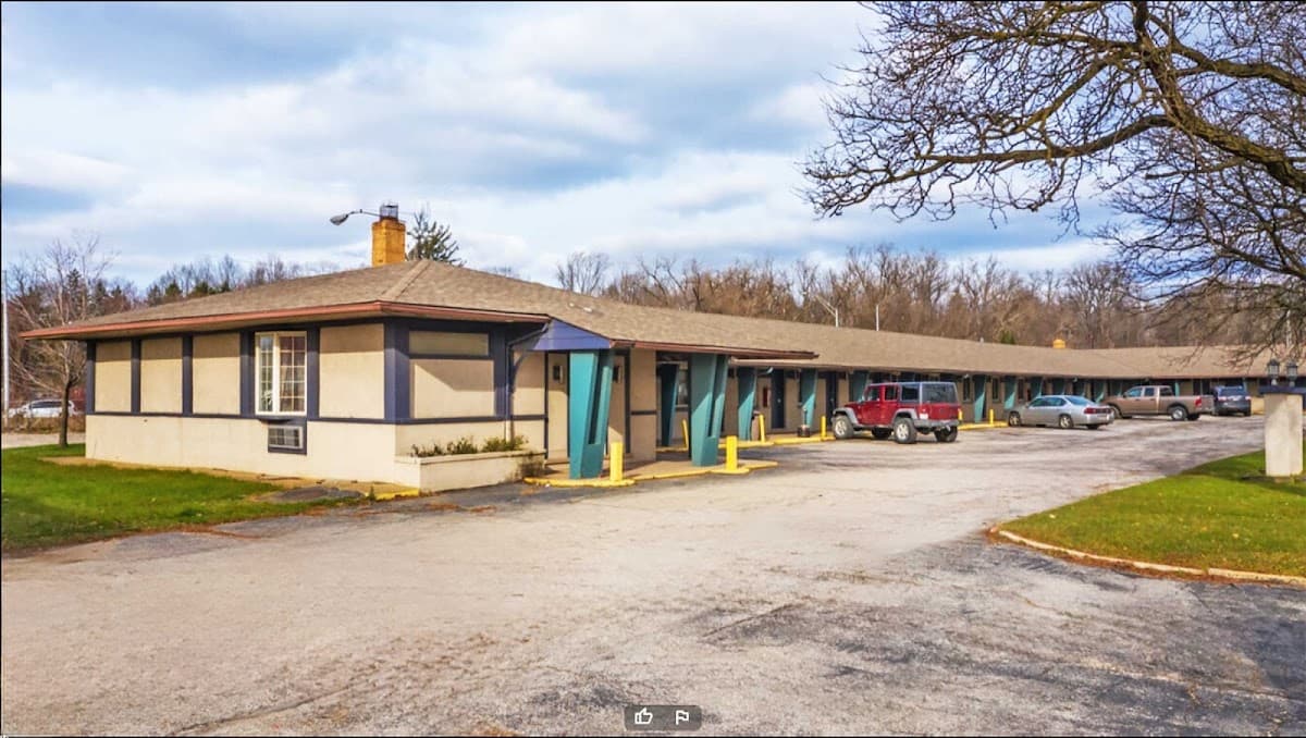 Red Carpet Inn Garfield Heights OH, Motel in Garfield Heights