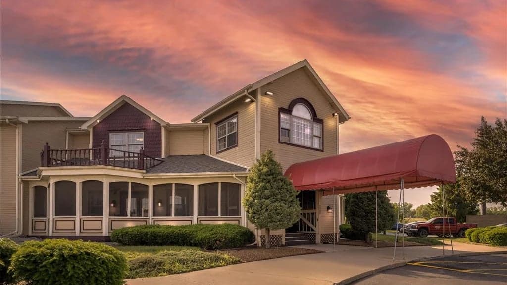 SureStay Plus by Best Western Auburn, Hotel in Garrett