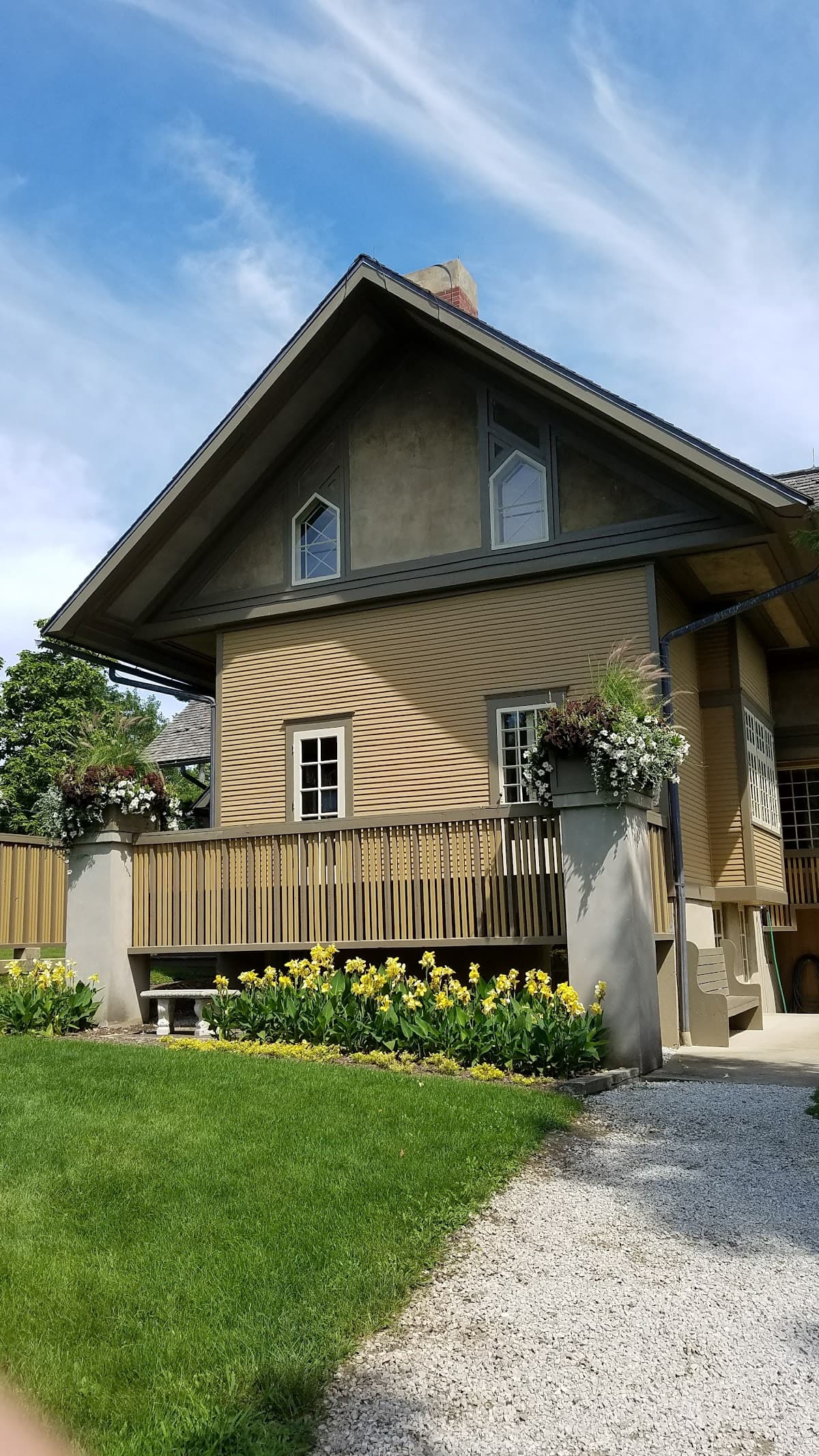 Fabyan Villa Museum & Japanese Garden, Holiday Home in Batavia